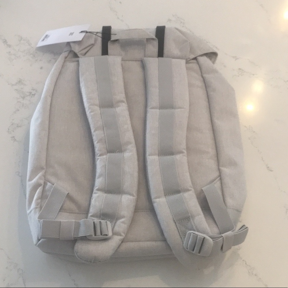 Herschel Retreat Backpack in Raven Crosshatch - Picture 9 of 9